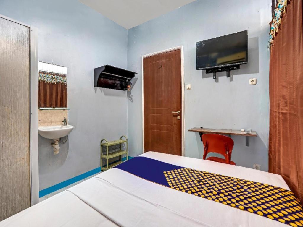 Spot On 90147 Gosepa Ambengan Plaza Hotel Surabaia Exterior foto